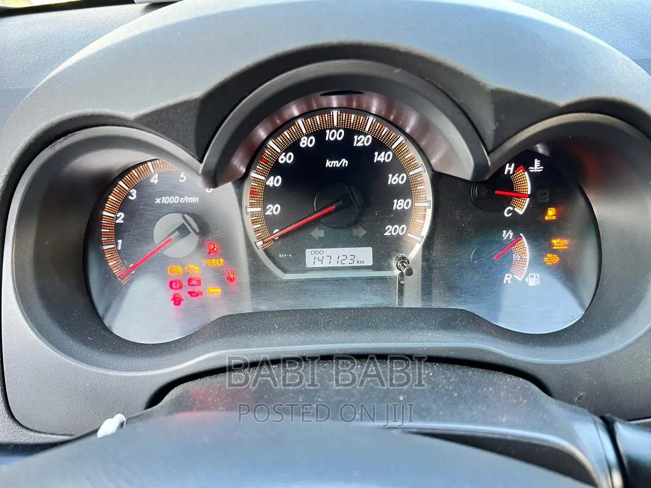 Toyota Hilux 2012 Gold