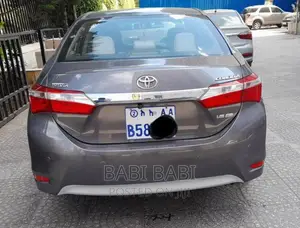 Toyota Corolla 2015 Gray