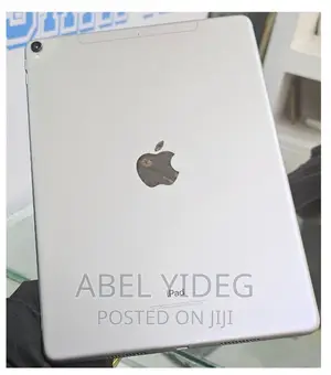 New Apple iPad (2022) 128 GB Silver