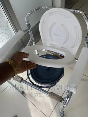 Photo - አዲስ Commode Chair=Toilet Chair~Elderly Chair=Commode Chair