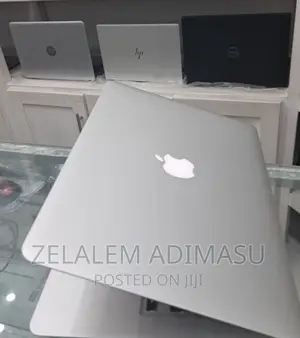 New Laptop Apple MacBook 2015 8GB Intel Core I5 SSD 512GB