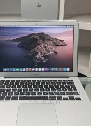 New Laptop Apple MacBook 2015 8GB Intel Core I5 SSD 512GB