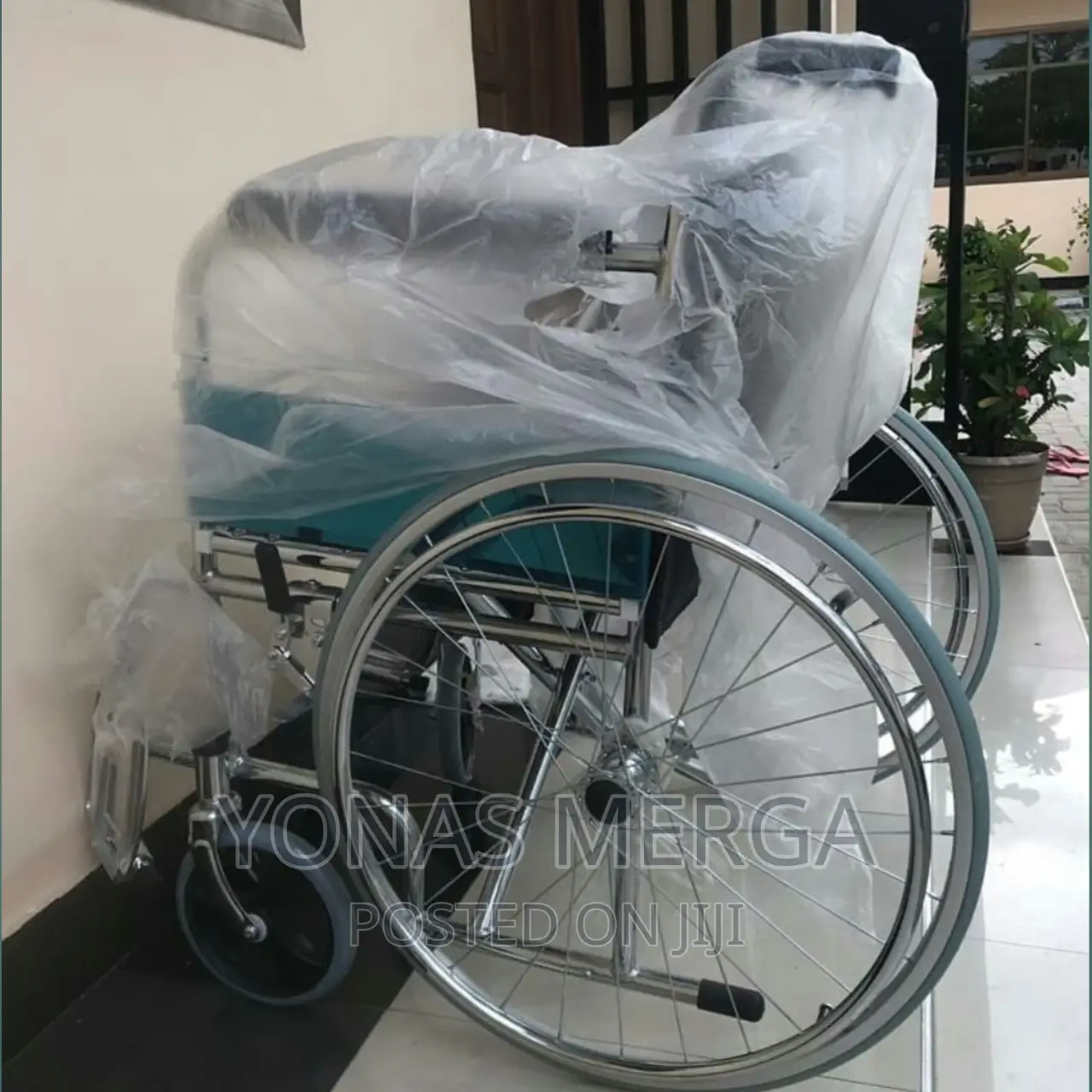 MOBEES Wheelchair : KY-809J(Chrome)24′′ PU Rear Wheels