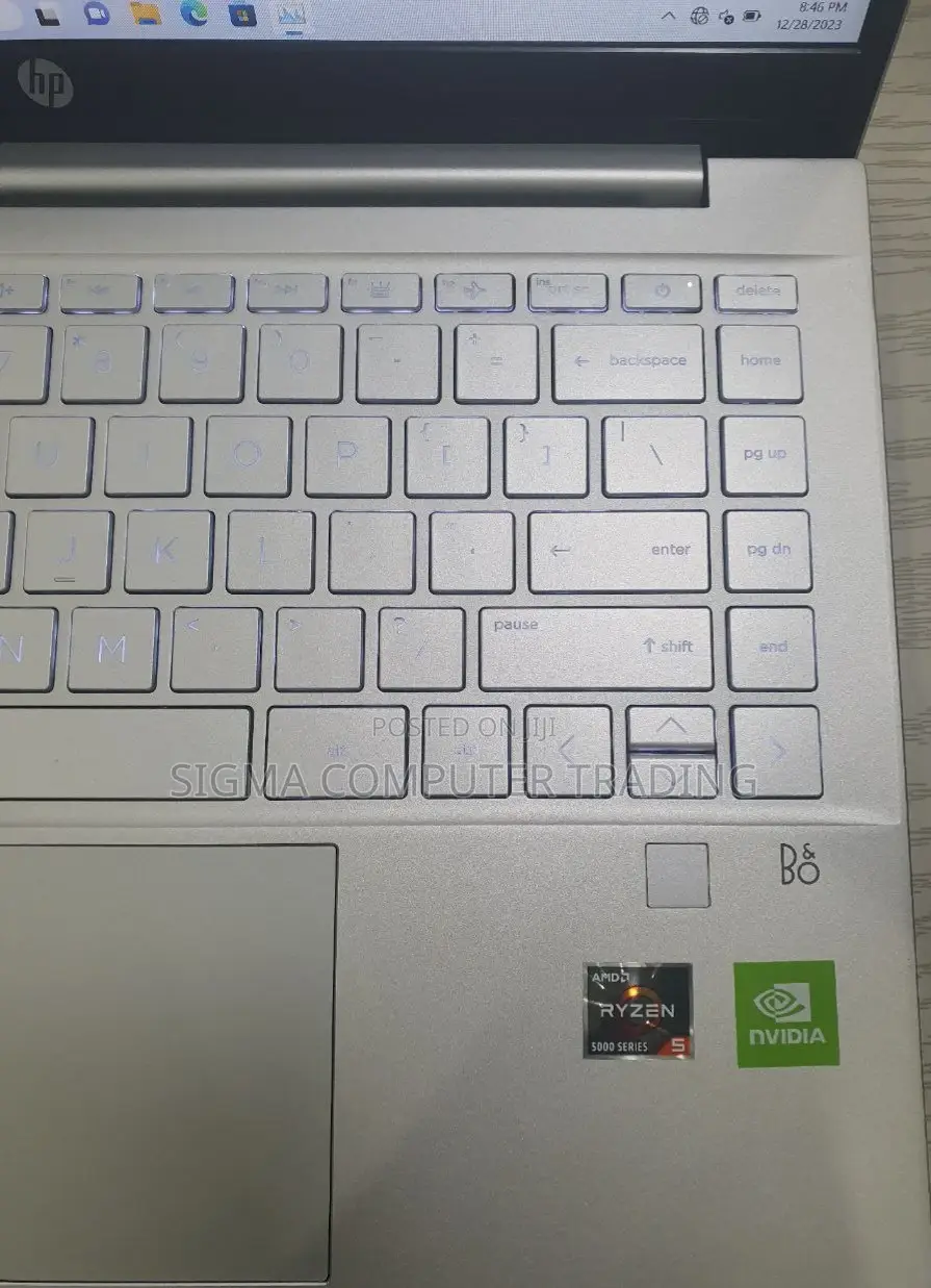 New Laptop HP Pavilion 14 8GB AMD Ryzen 5 SSD 512GB