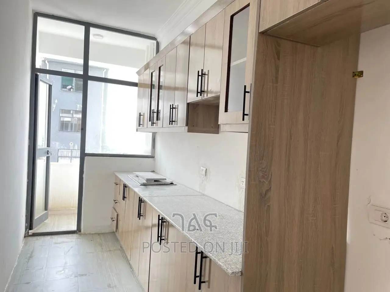 3bdrm Apartment in ዳሎል, Bole for sale