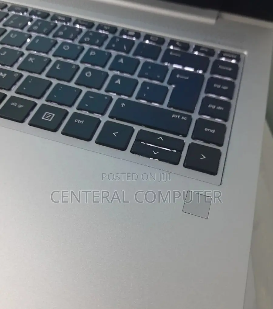 New Laptop HP 348 G5 8GB Intel Core I7 SSD 512GB