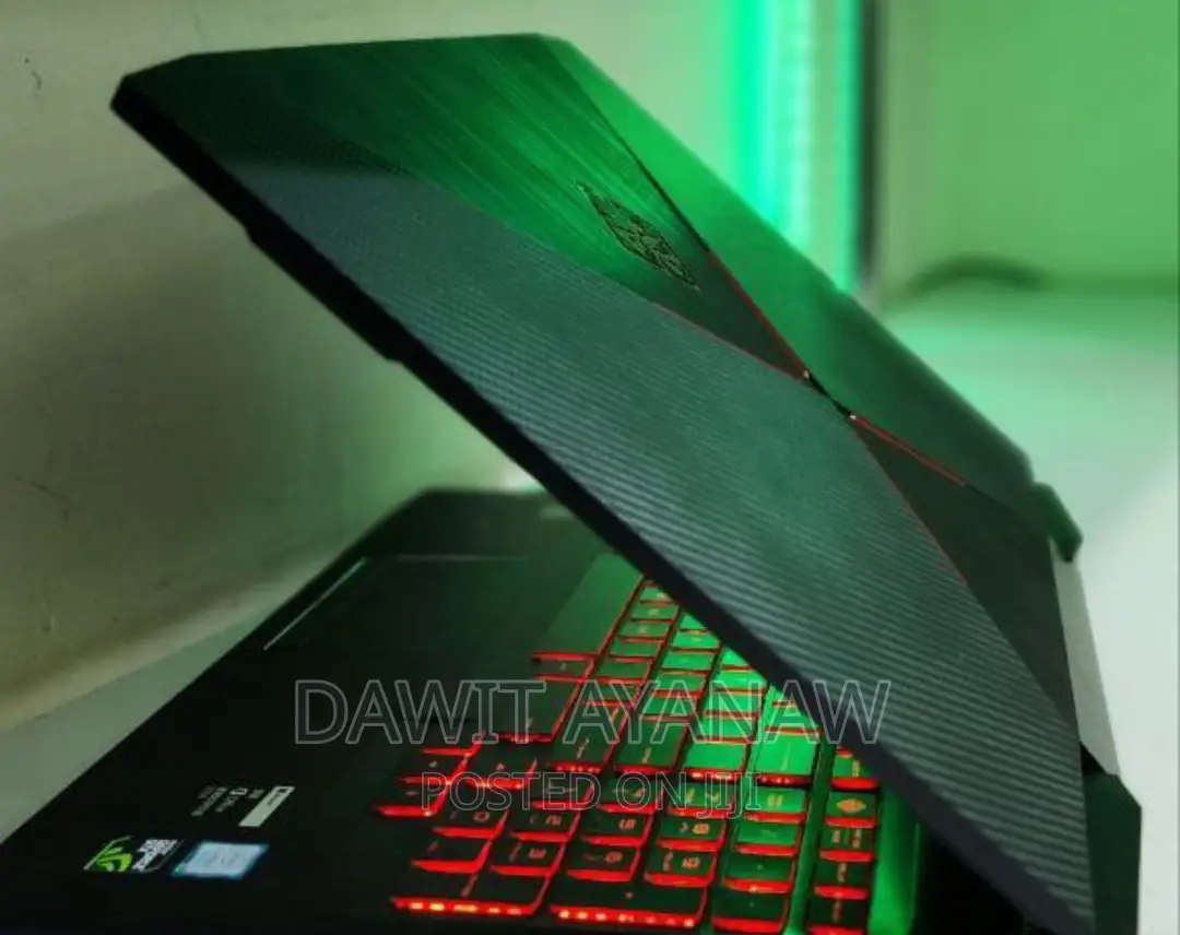 New Laptop HP 8GB Intel Core I7 HDD 1T