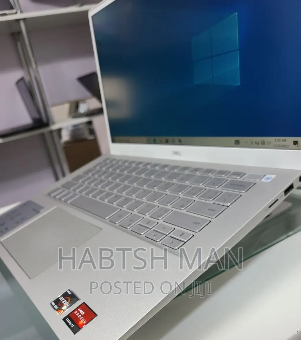 New Laptop Dell Inspiron 14 8GB AMD Ryzen 5 SSD 256GB