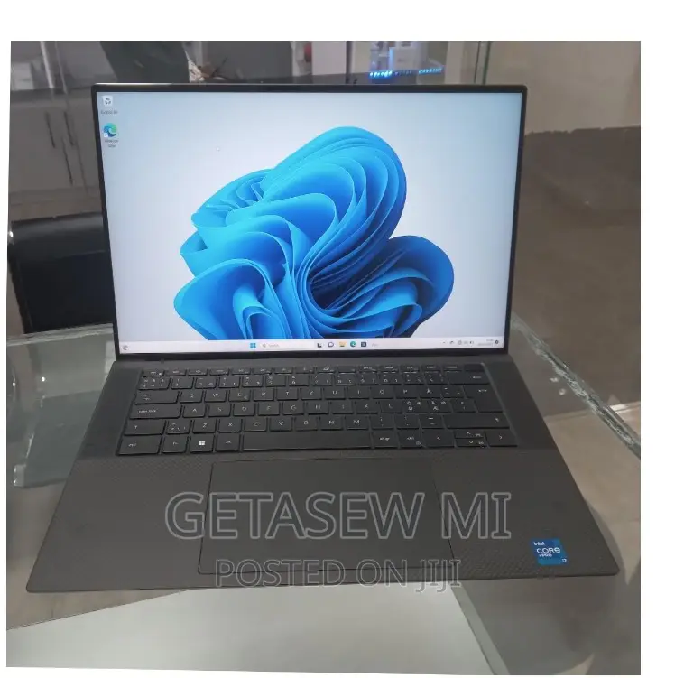 New Laptop Dell Precision 5540 32GB Intel Core I7 SSD 512GB