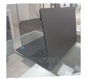 New Laptop Dell Precision 5540 32GB Intel Core I7 SSD 512GB