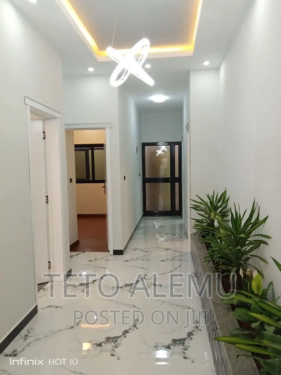 5bdrm House in Cmc, Bole for sale