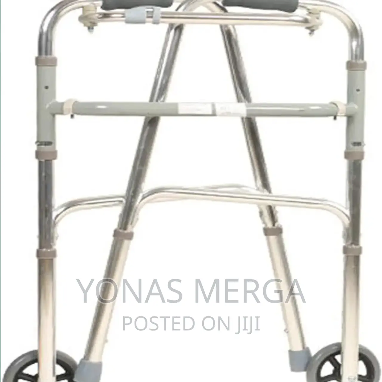 Walker Can Used by Short or Tall People - Height Adjustable