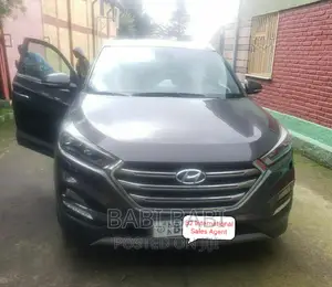 Photo - Hyundai Tucson 2019 Gray