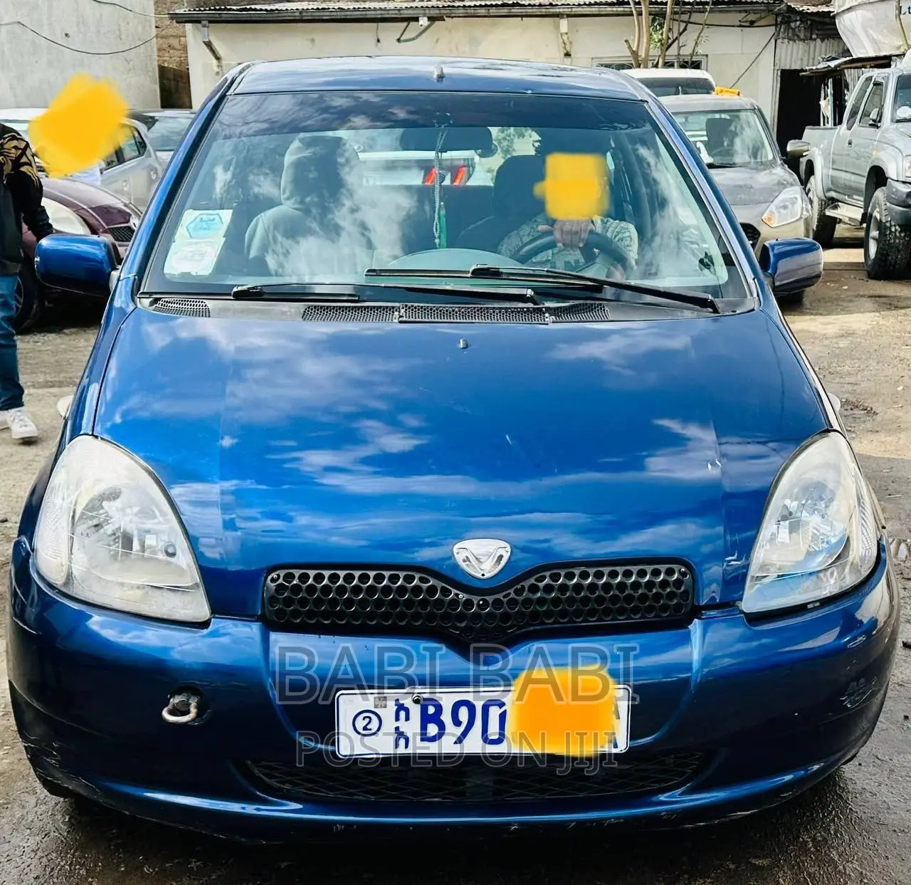 Toyota Vitz 2001 Blue