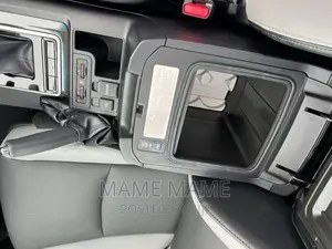 Toyota Land Cruiser 2022 White