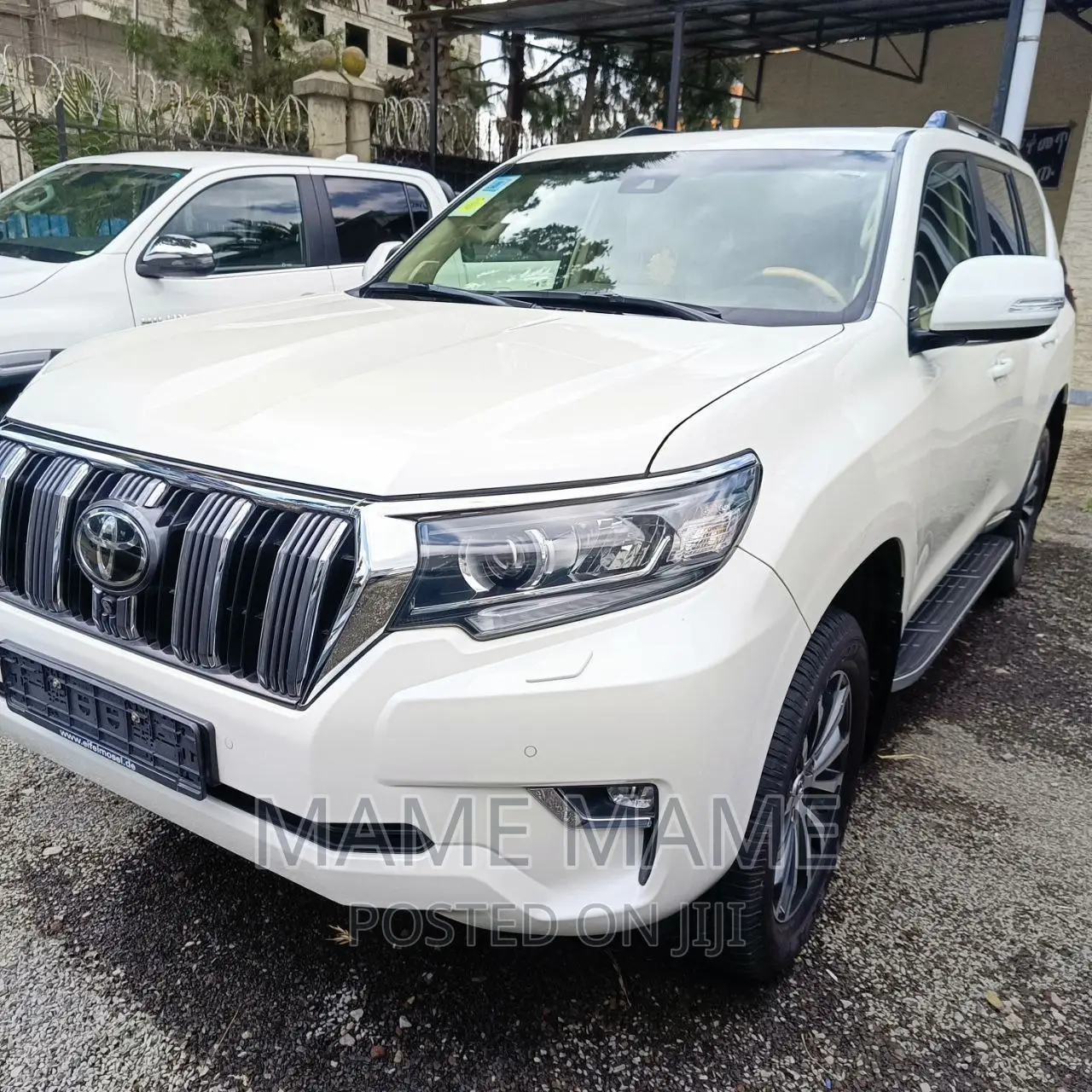 Toyota Land Cruiser 2022 White