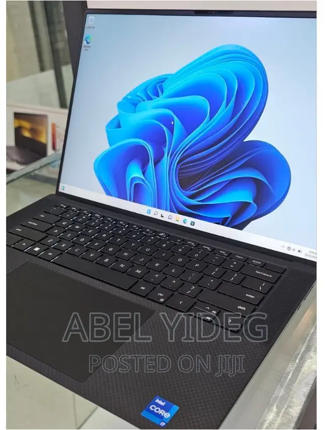 New Laptop Dell XPS 15 16GB Intel Core I7 SSD 512GB