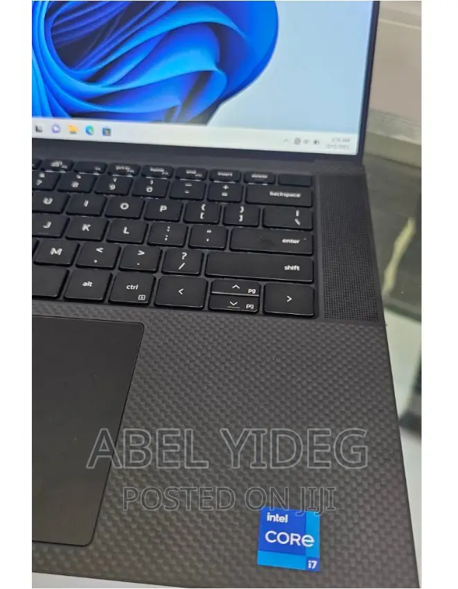 New Laptop Dell XPS 15 16GB Intel Core I7 SSD 512GB