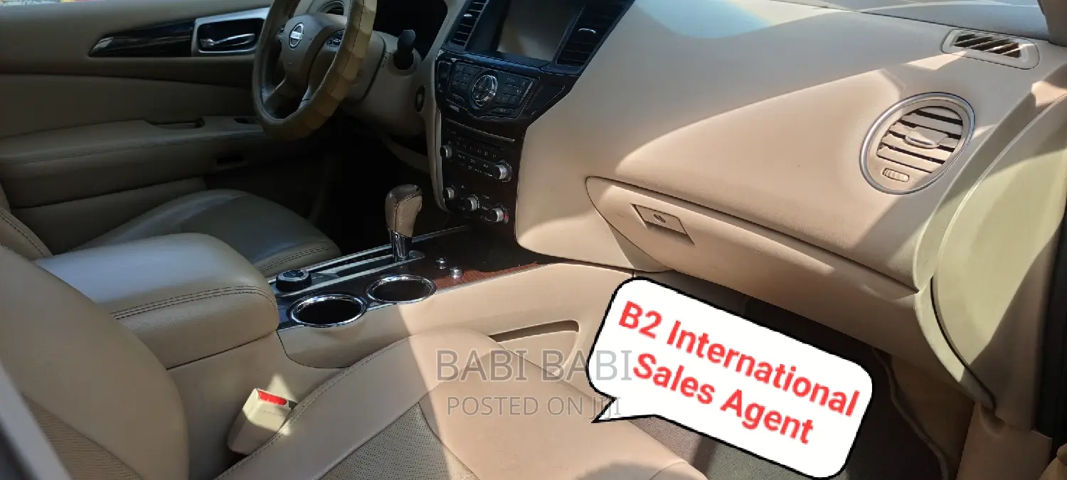 Nissan Pathfinder 2016 Gray