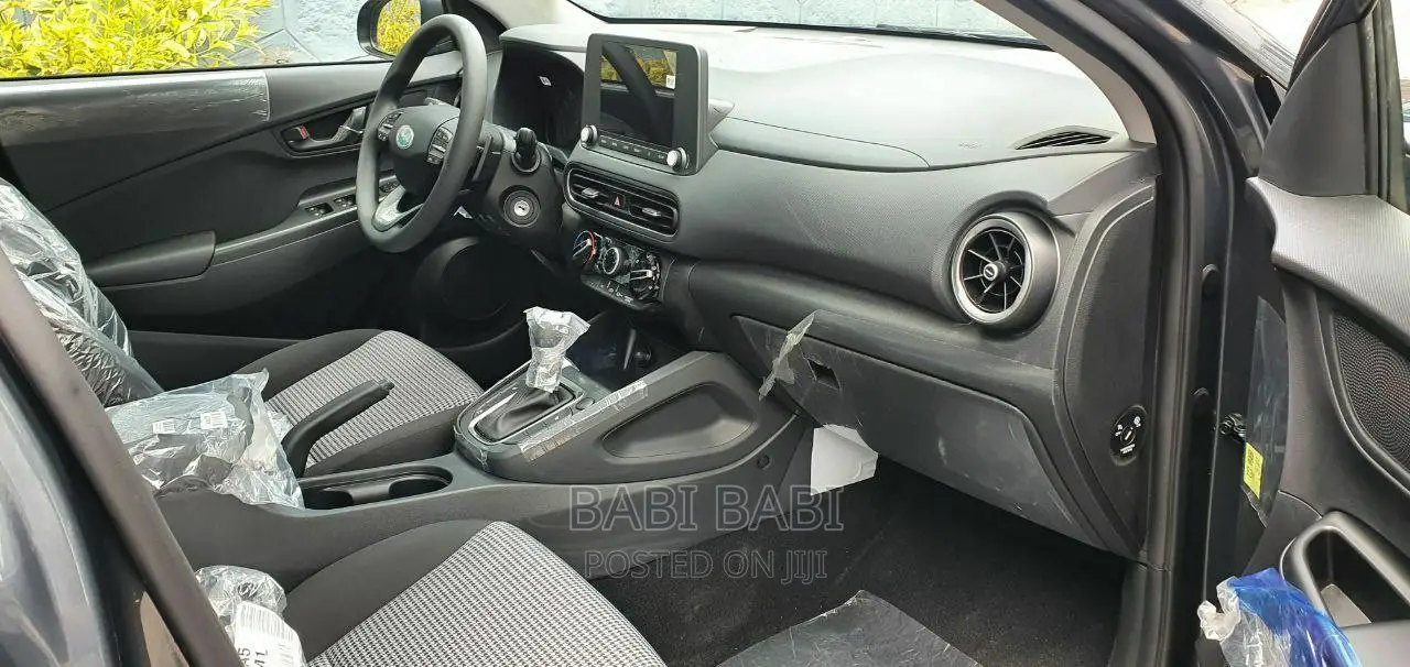 New Hyundai Kona 2022 White