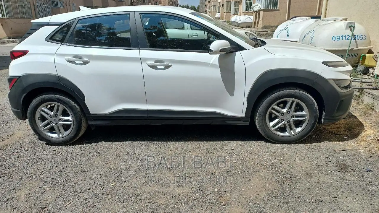 Hyundai Kona 2022 White