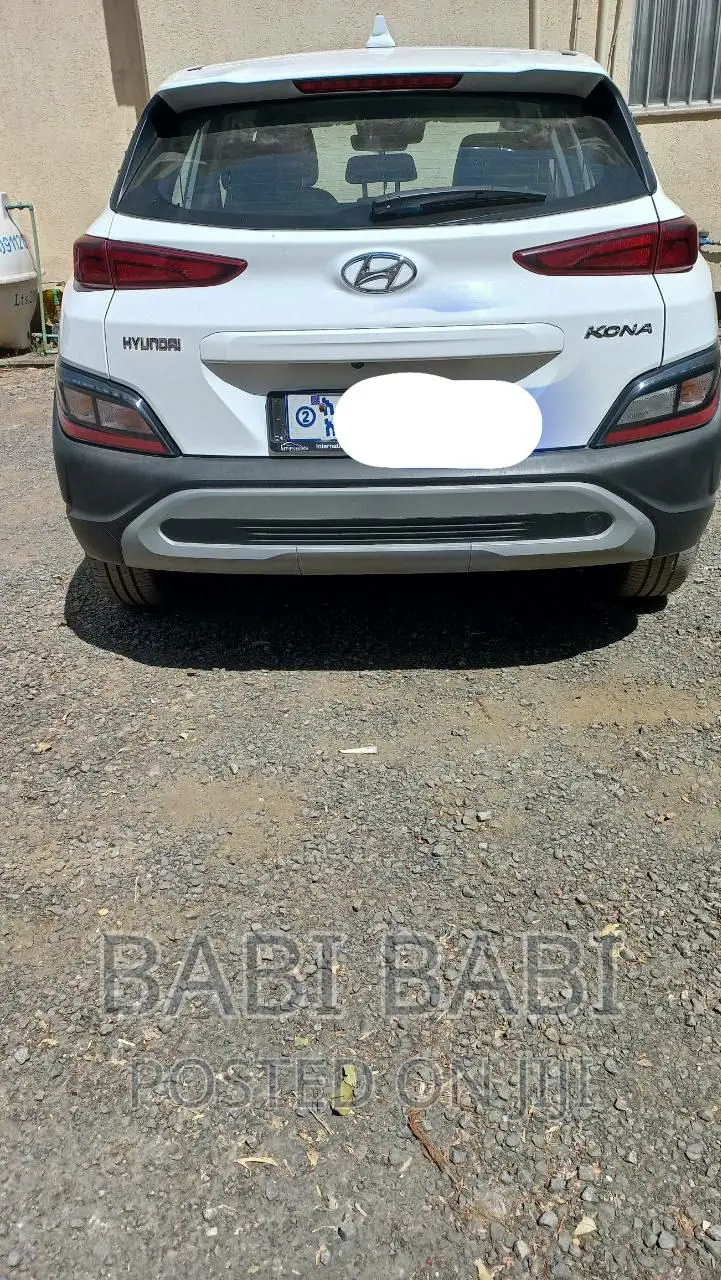 Hyundai Kona 2022 White