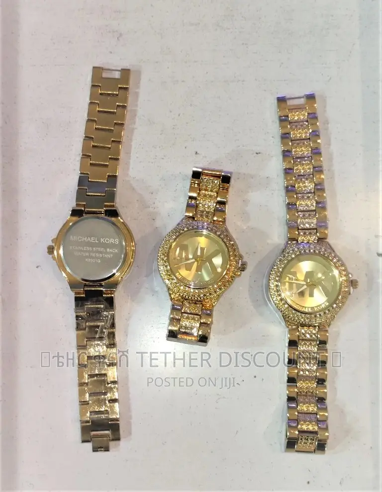 Michael Kors Ladies Gold Watch With Cubic Zirconiasወርቃማ ሰዓት