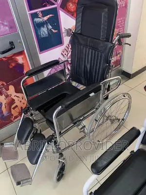 በመጠኑ ያገለገለ ወደዋላ የሚተኛ Multifunctional Wheelchair=Wheelchair=