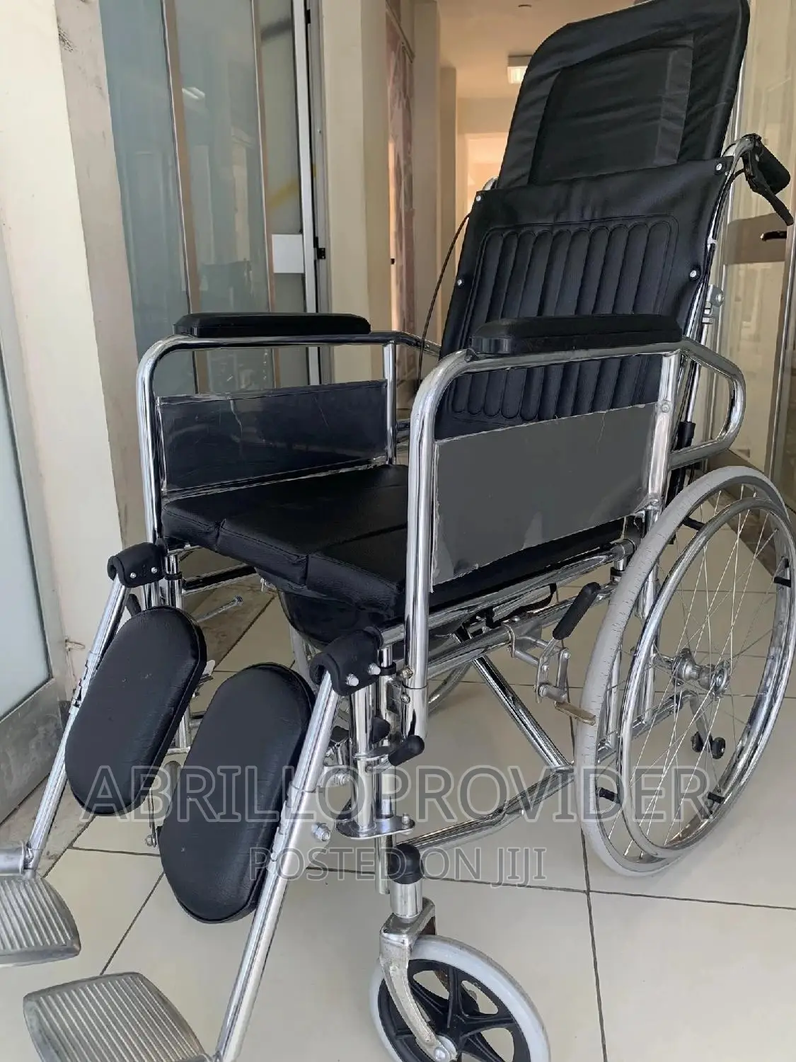 አዲስ ይዞታ ላይ ያሉ ዌልቸሮች Multifunctional Wheelchair=Wheelchair=