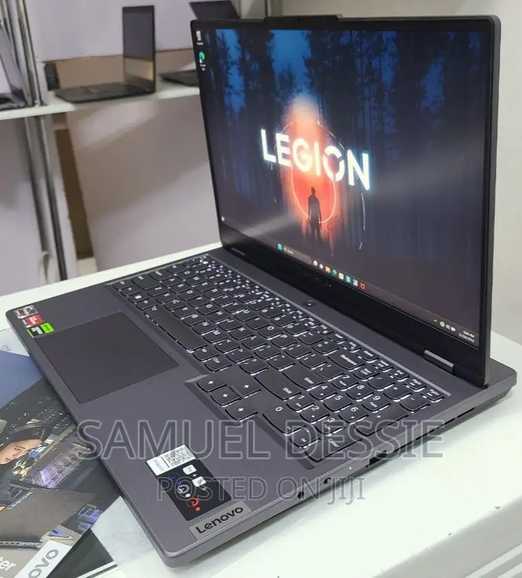 New Laptop Lenovo Legion 5 16GB AMD Ryzen 7 SSD 512GB