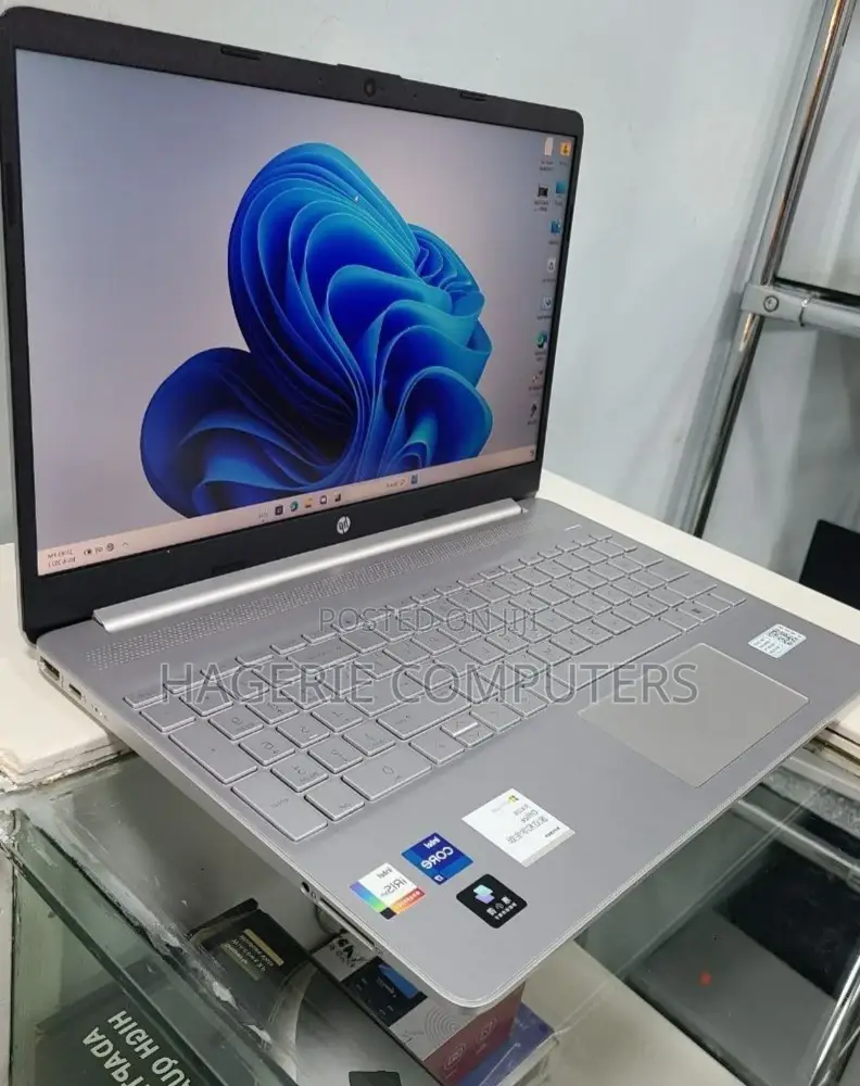 New Laptop HP Stream Notebook 16GB Intel Core I7 SSD 512GB