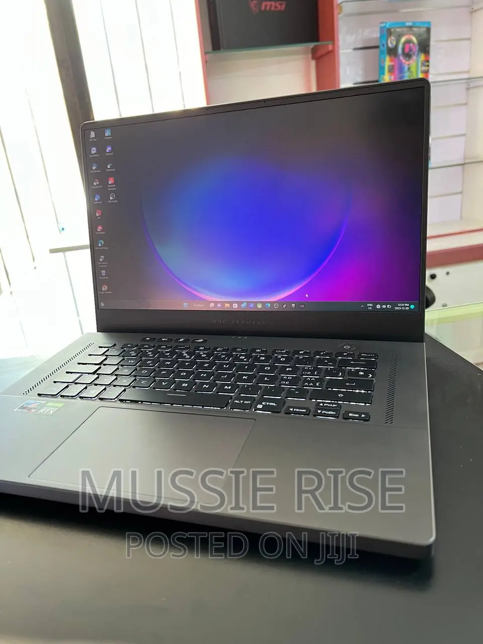 New Laptop Asus ROG Zephyrus G15 16GB AMD Ryzen 9 SSD 1T