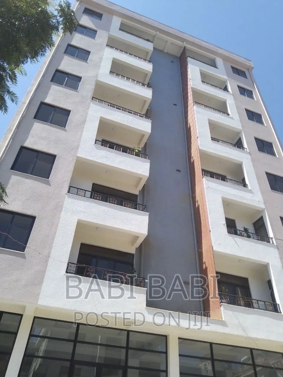 20bdrm Apartment in Apartment, Nifas Silk-Lafto for sale