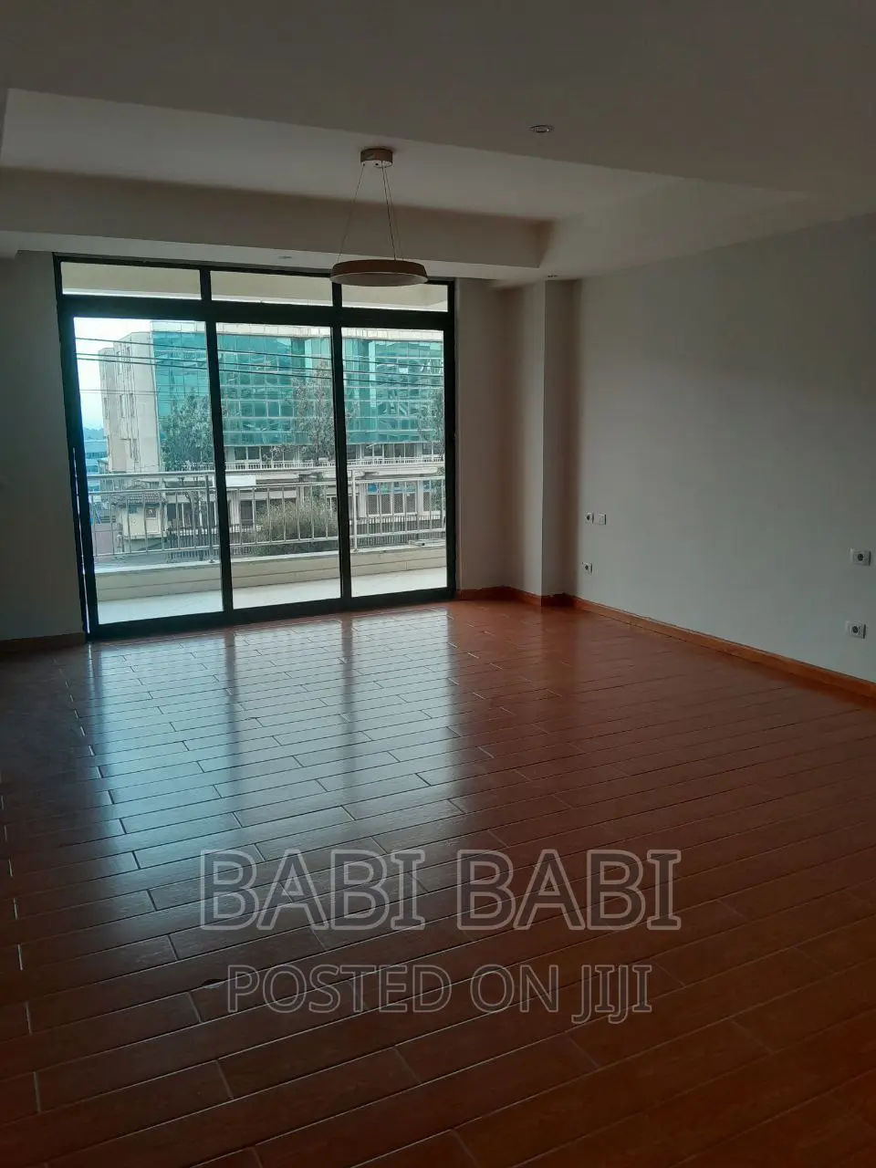 20bdrm Apartment in Apartment, Nifas Silk-Lafto for sale