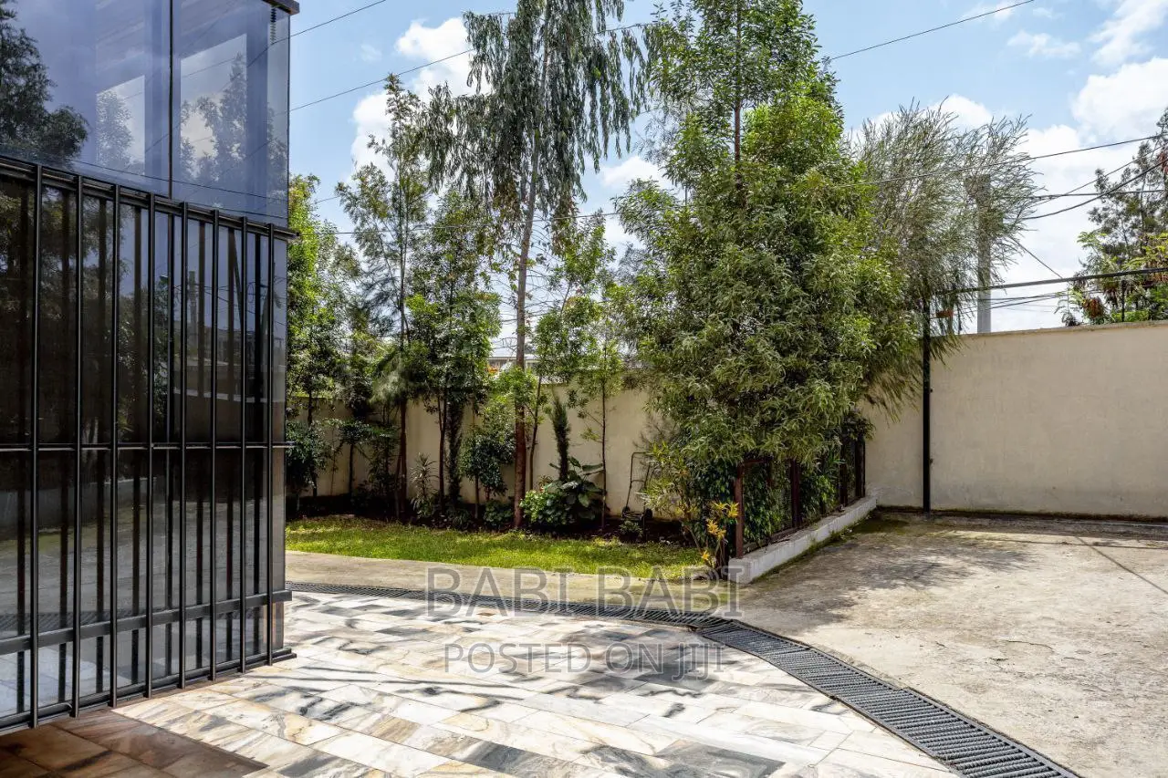 6bdrm House in Betel, Kolfe Keranio for sale