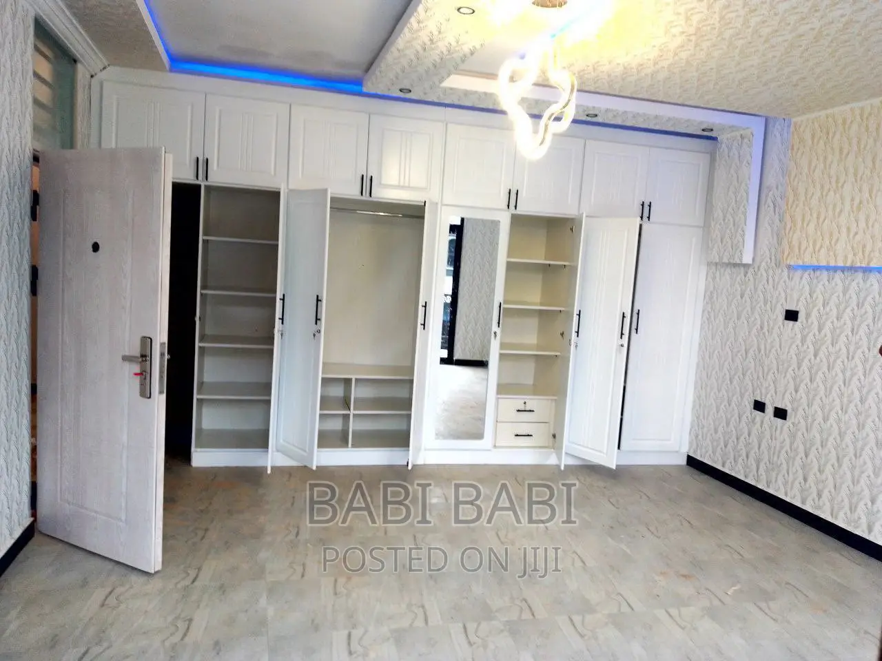 6bdrm House in Ayer Tena Shewa, Kolfe Keranio for sale