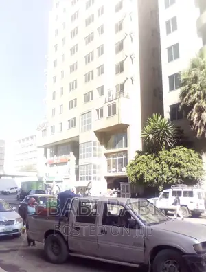 B+2+g+10 የንግድ እና አፓርትመንት ሕንፃ ሽያጭ