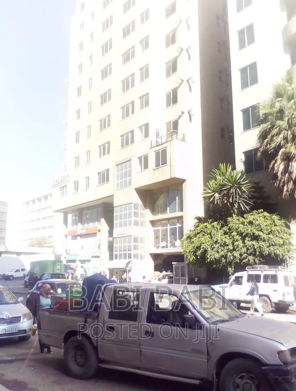 B+2+g+10 የንግድ እና አፓርትመንት ሕንፃ ሽያጭ