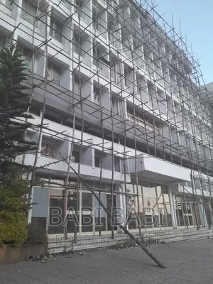 B+g+5 የንግድ ሕንፃ የባንክ ብድር ያለበት