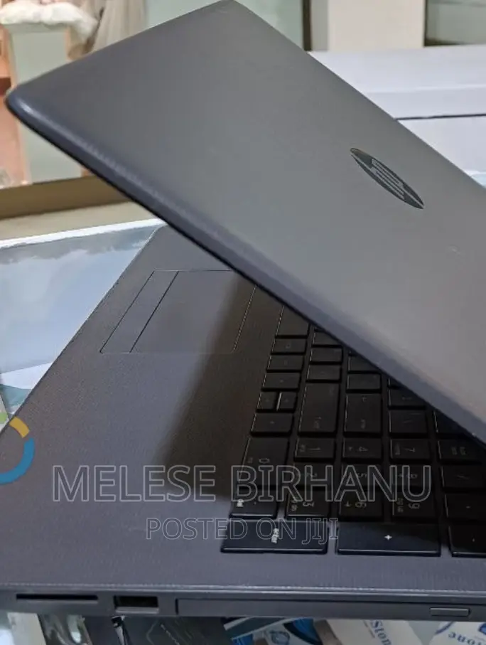 New Laptop HP Stream Notebook 8GB Intel Core I7 HDD 1T