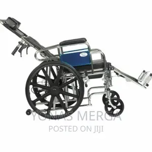 Good Quality Adjustable Footrest Receling Steel Wheelchair