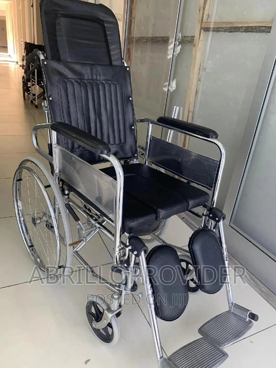አዲስ የሚባል Reclining 'Commde Wheelchair=Wheelchair=Wheelchair