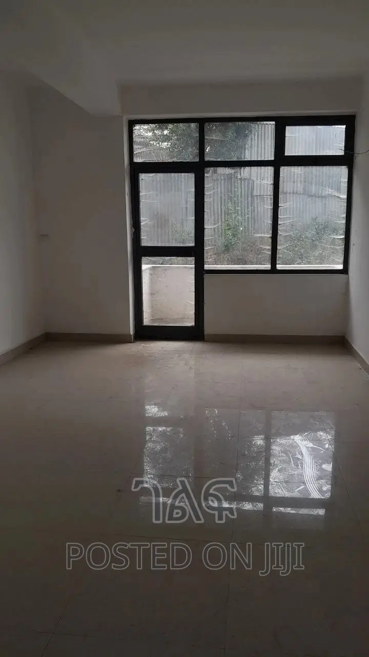 2bdrm Apartment in የግል ቅንጡ አፓርትመንት, Bole for sale