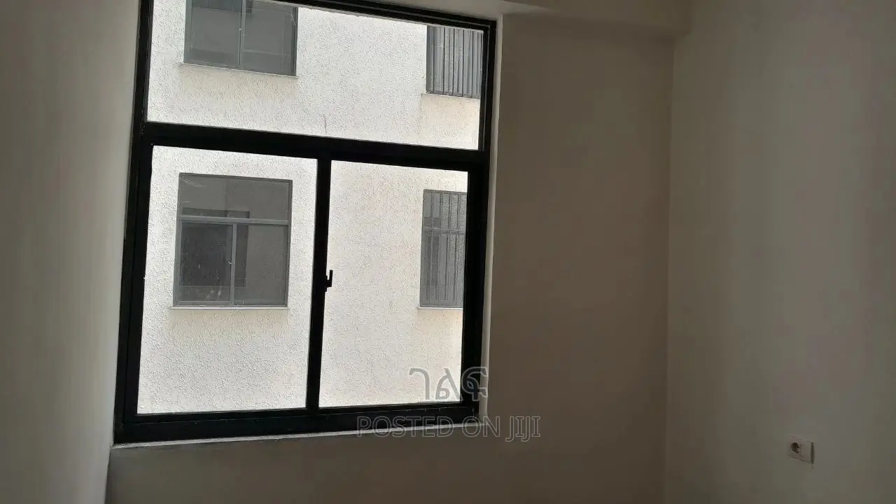 1bdrm Apartment in የኖህ, Bole for sale