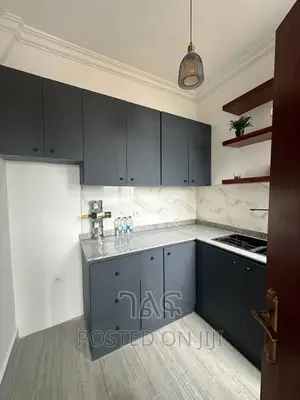 2bdrm Apartment in የግል ቅንጡ አፓርትመንት, Bole for sale