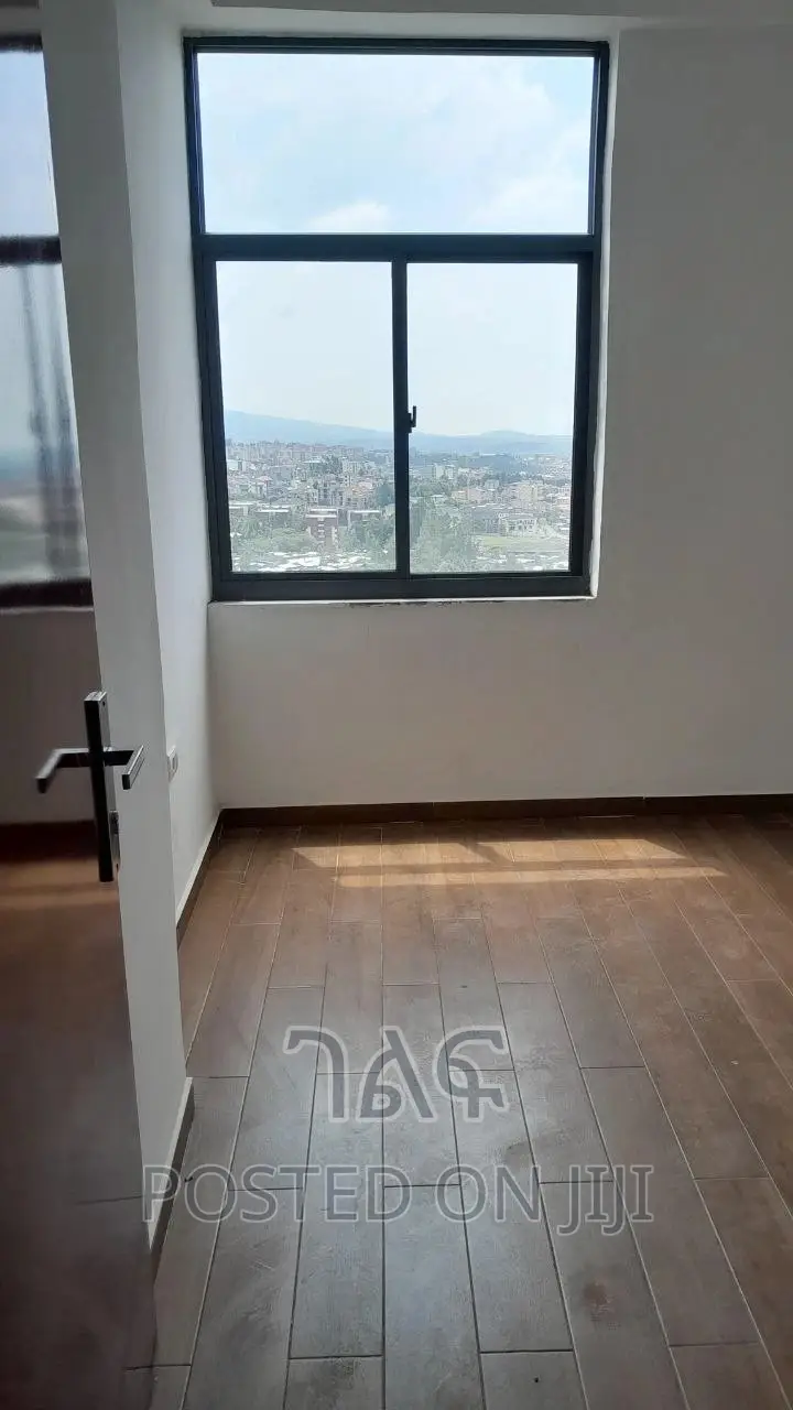 2bdrm Apartment in የግል ቅንጡ አፓርትመንት, Bole for sale