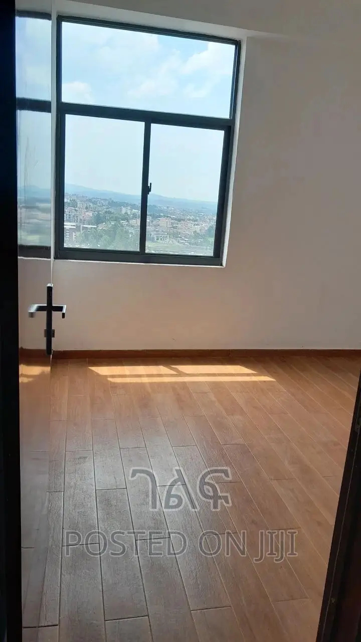 2bdrm Apartment in የግል ቅንጡ አፓርትመንት, Bole for sale