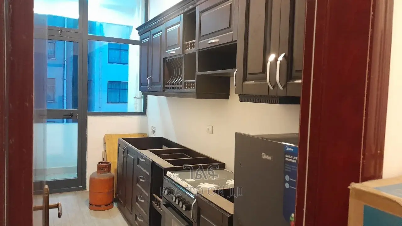 2bdrm Apartment in የግል ቅንጡ አፓርትመንት, Bole for sale