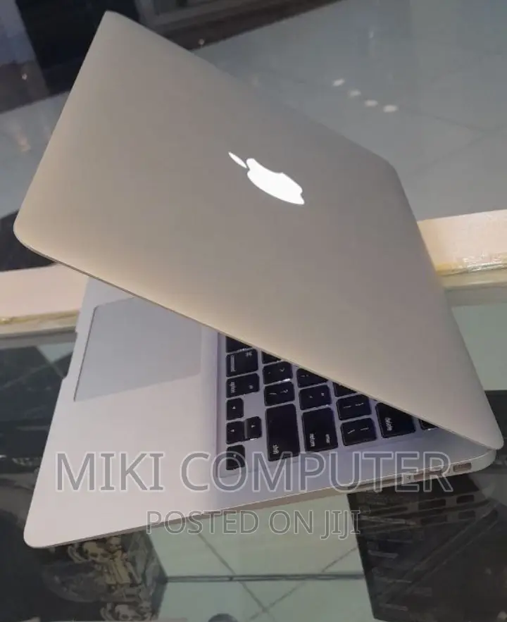 New Laptop Apple MacBook Air 2017 8GB Intel Core I5 SSD 128GB