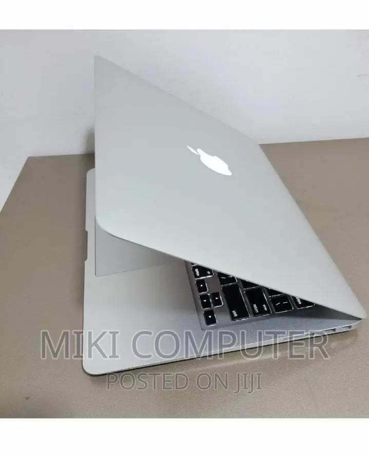 New Laptop Apple MacBook Air 2017 8GB Intel Core I5 SSD 128GB